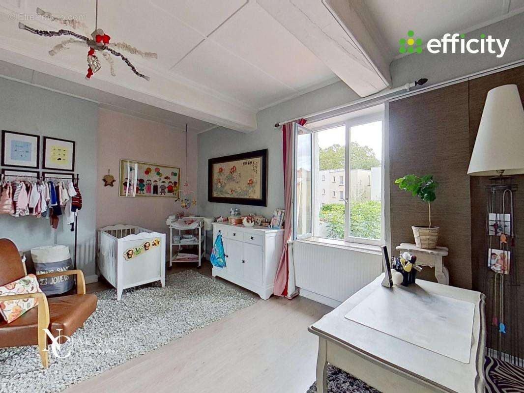 Maison à RILLIEUX-LA-PAPE