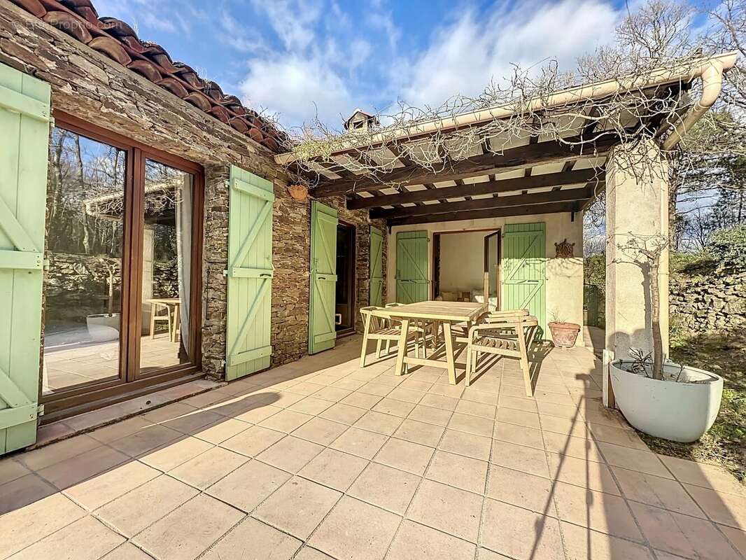 Maison à LA GARDE-FREINET