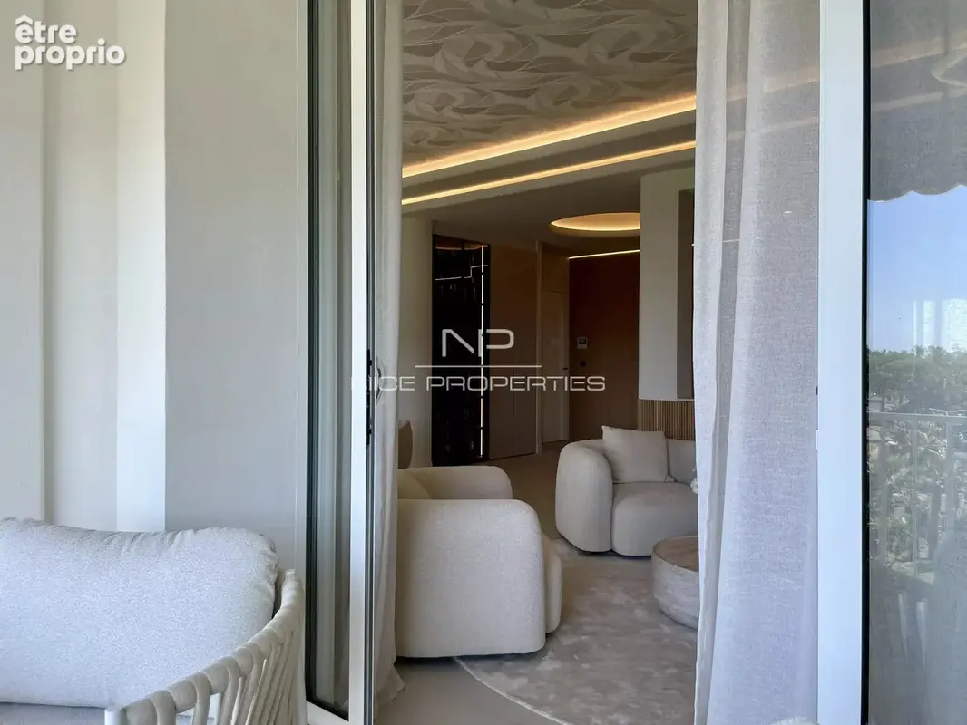Cannes, appartement sur la Croisette, vue mer et port - photo 4