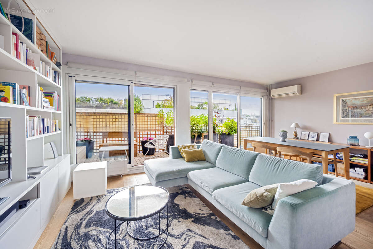 Appartement à PARIS-15E