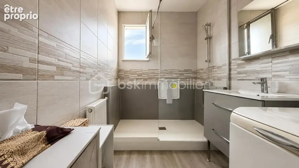 Maison individuelle 4 chambres - Garage - au calme - photo 7