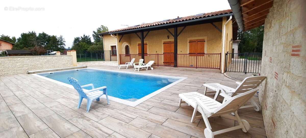 Maison à LISLE-SUR-TARN