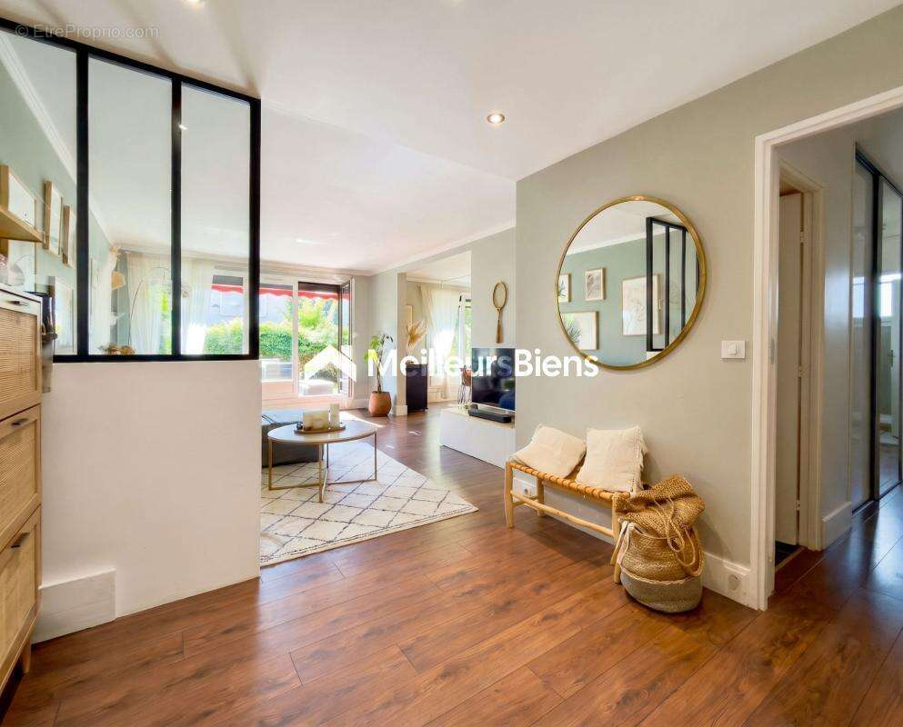 Appartement RDJ 99 m² à Le Pecq, 5 pièces, jardin et parking - photo 3
