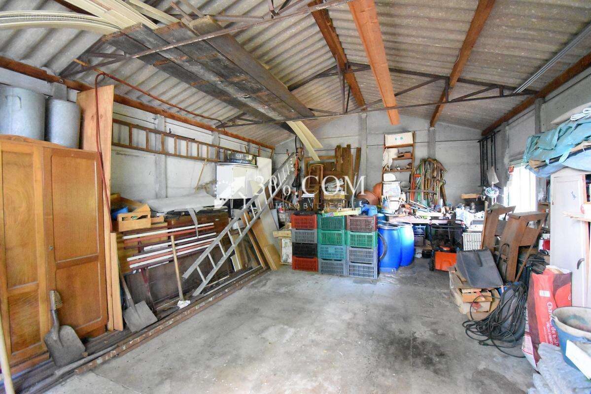 Maison individuelle avec terrain et grand garage sur FOUG - photo 15