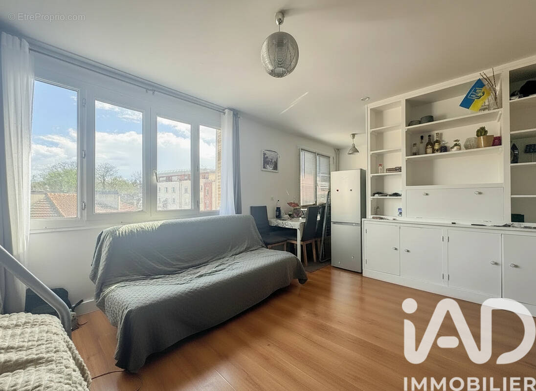 Photo 1 - Appartement à CLAMART