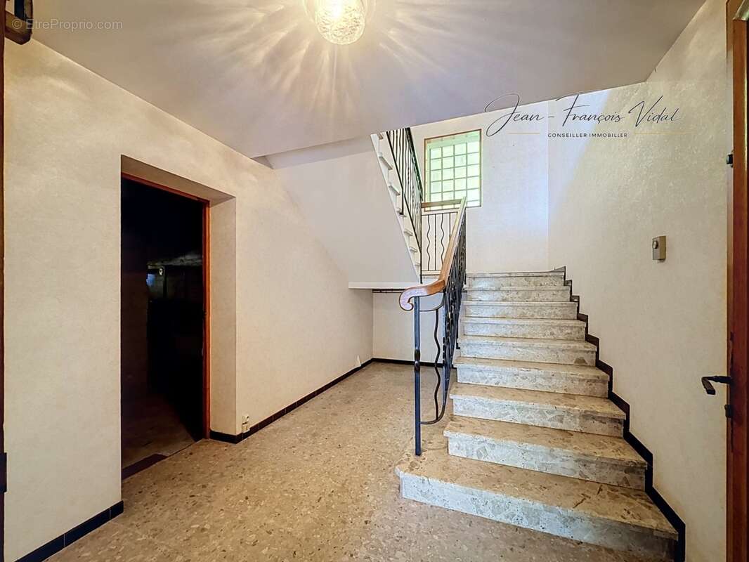 Nyons, maison à vendre: Le véritable luxe commence par l’emplacement - photo 6