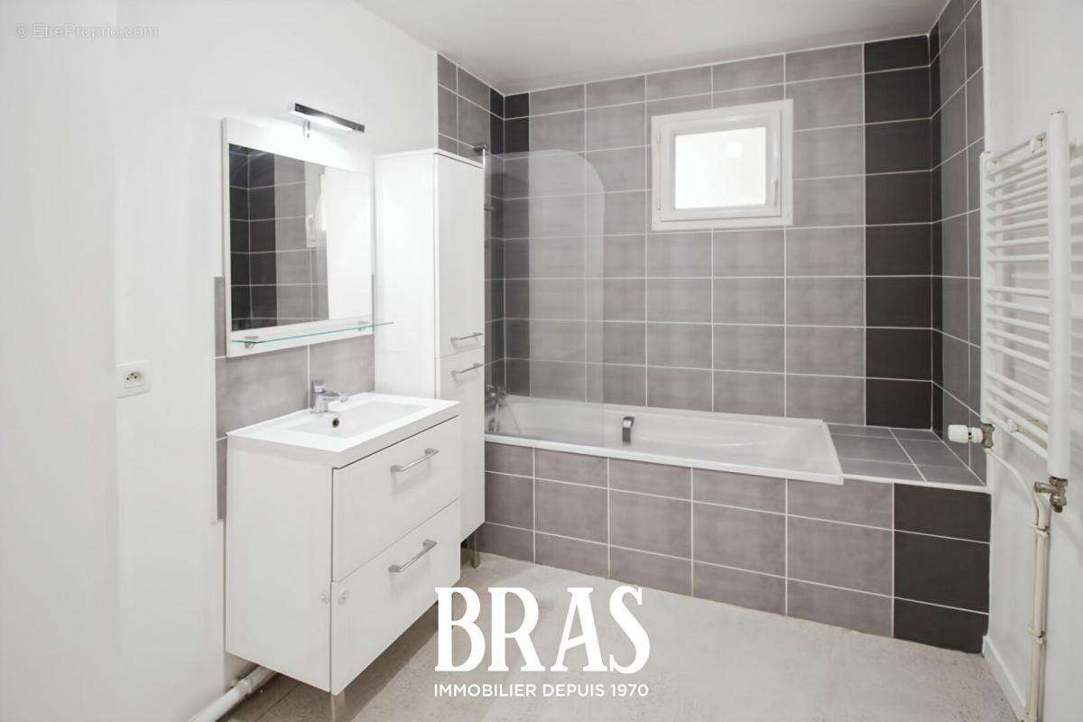 Appartement à LA CHAPELLE-SUR-ERDRE