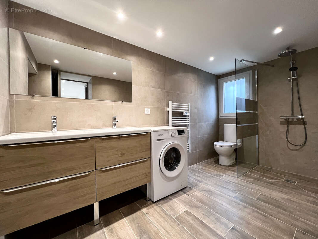 Maison de 3 appartements avec jardin et parking • Secteur Tassigny Cannes - photo 11
