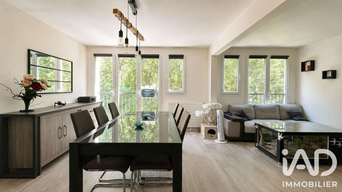 Photo 2 - Appartement à VILLIERS-SUR-ORGE