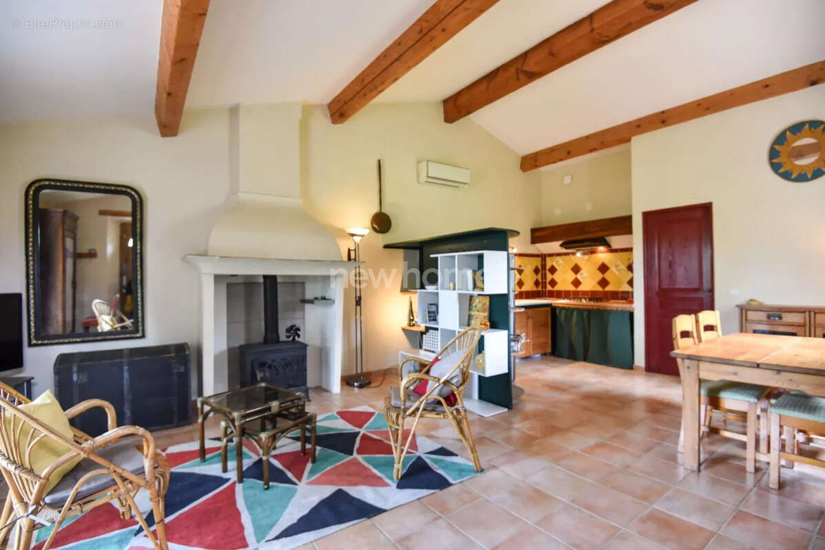 Maison à SALERNES