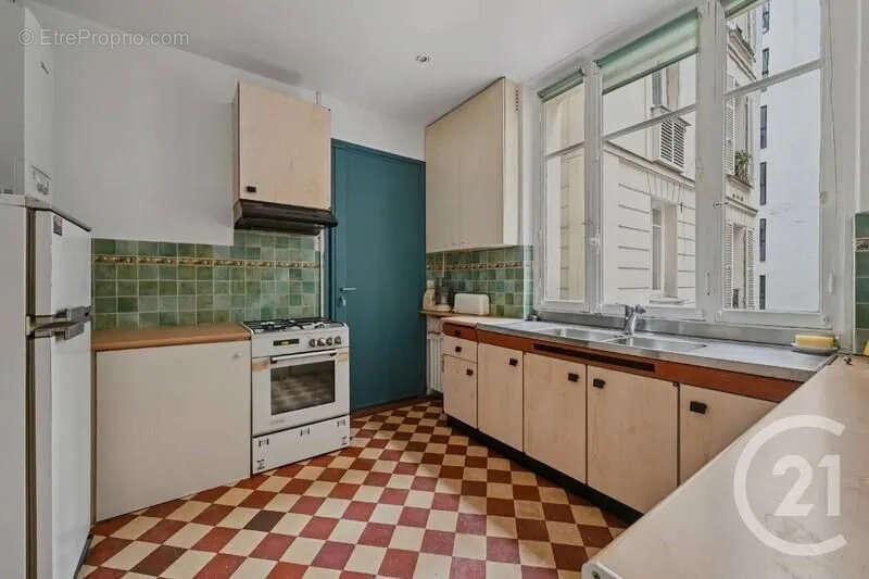 Appartement à NEUILLY-SUR-SEINE