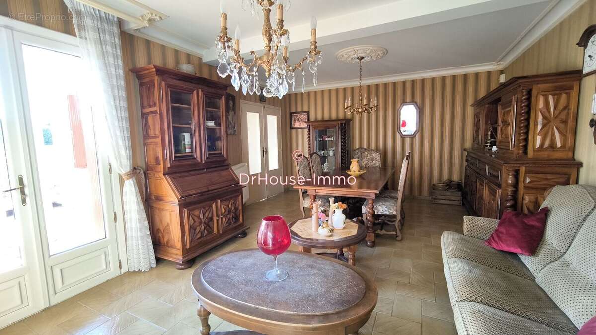 Maison à LONGUEVILLE