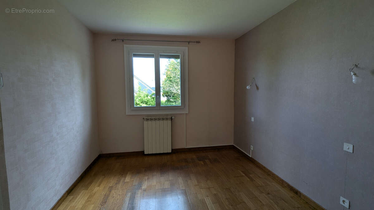 Maison à BARAQUEVILLE