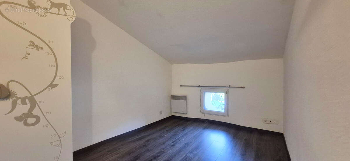 Appartement à LE CASTELLET