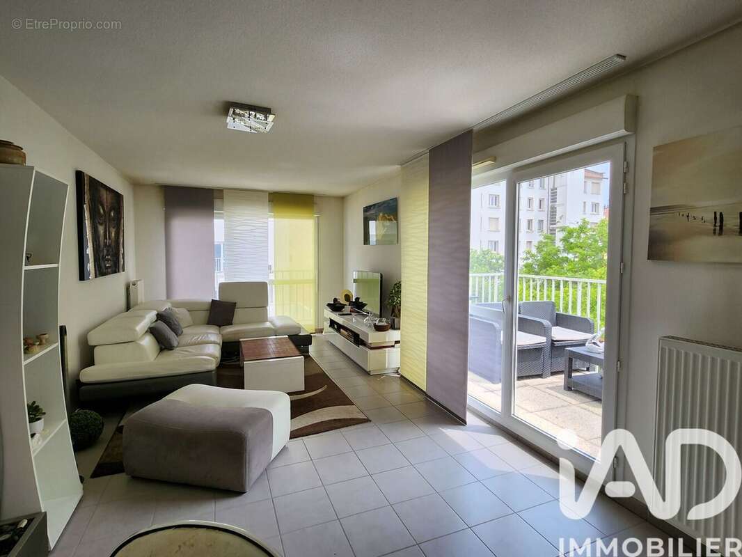 Photo 8 - Appartement à LYON-8E