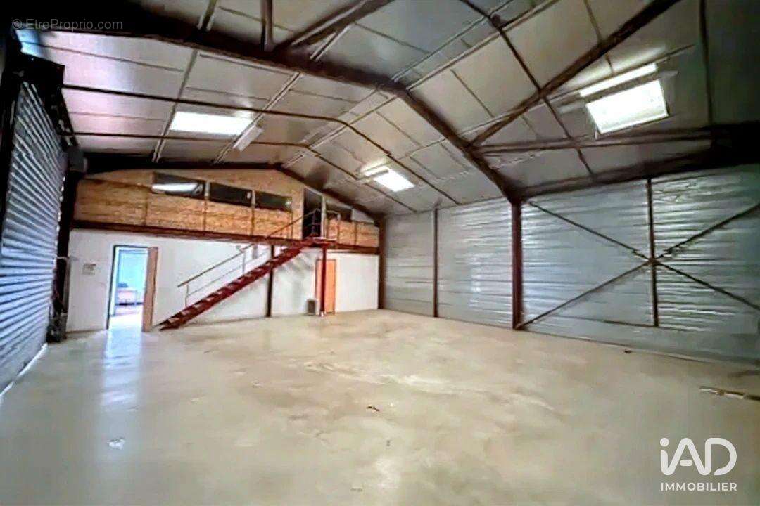 Photo 8 - Commerce à VIC-EN-BIGORRE