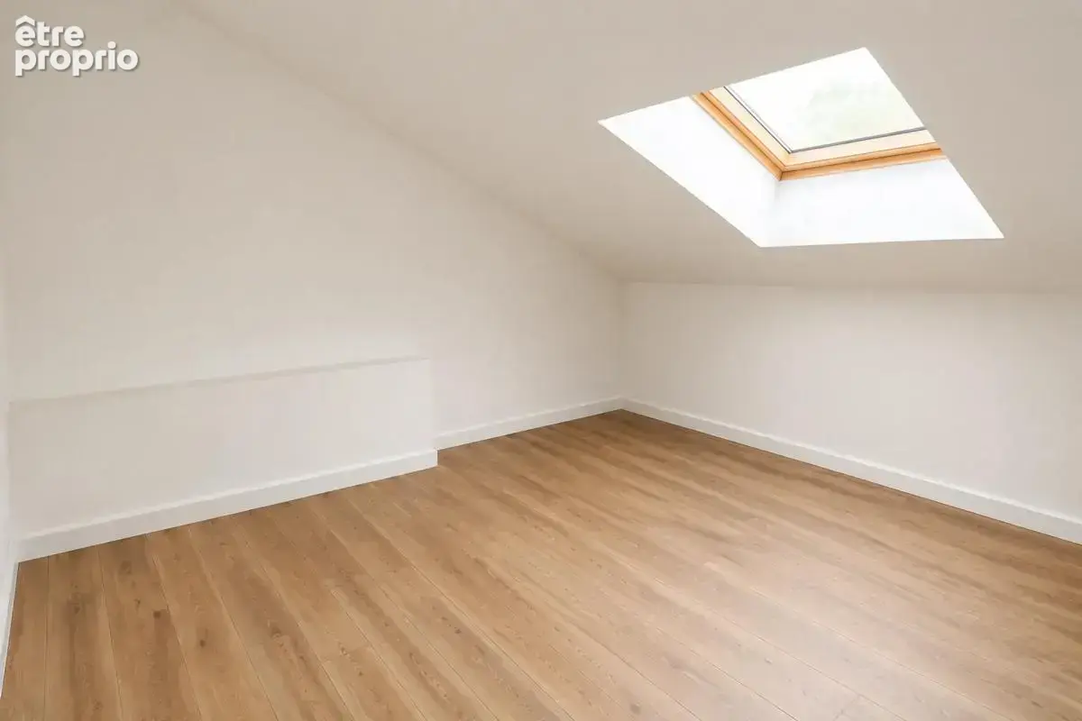 Maison entièrement rénovée - 320m saint-Cyr-sur-Morin - photo 17