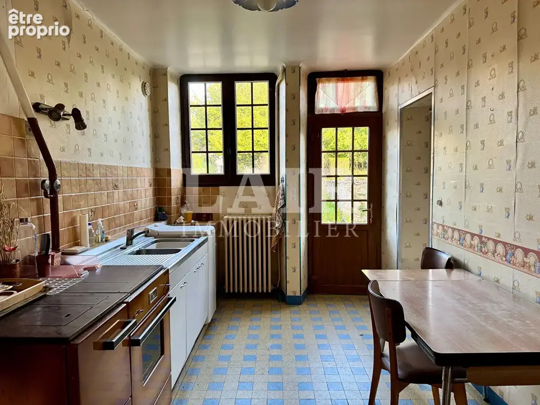 Maison en pierre  avec tour du XVIII -ème siècle - photo 5
