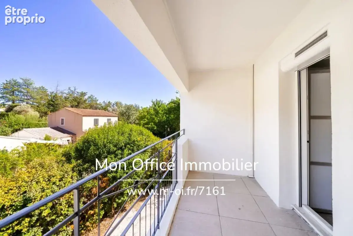 Référence : 7161-PAN - Maison 5 pièces de 120 m² avec piscine à Aix-en-Provence - photo 15