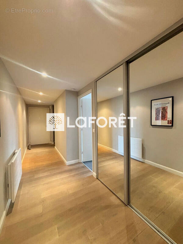 Appartement à MERIGNIES