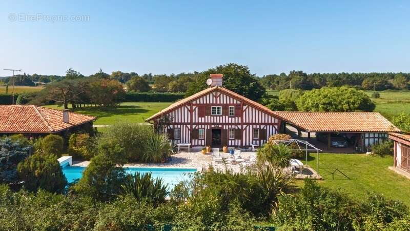 Maison à SOUSTONS