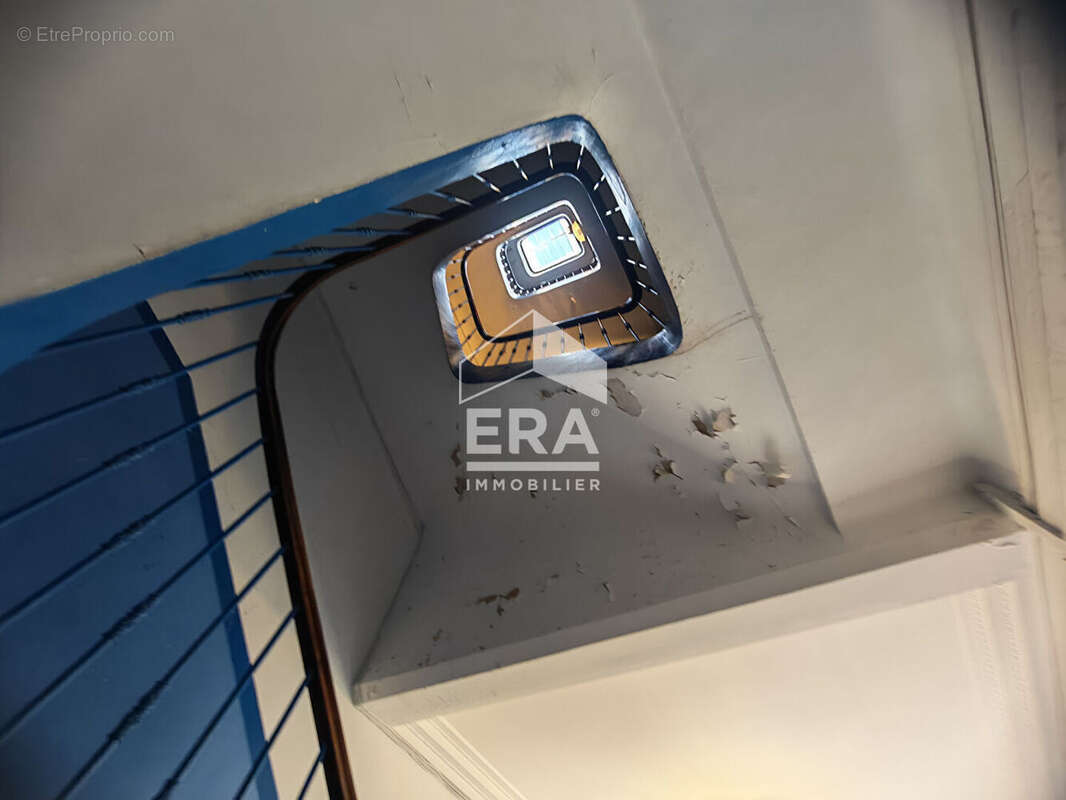 Appartement à MARSEILLE-5E