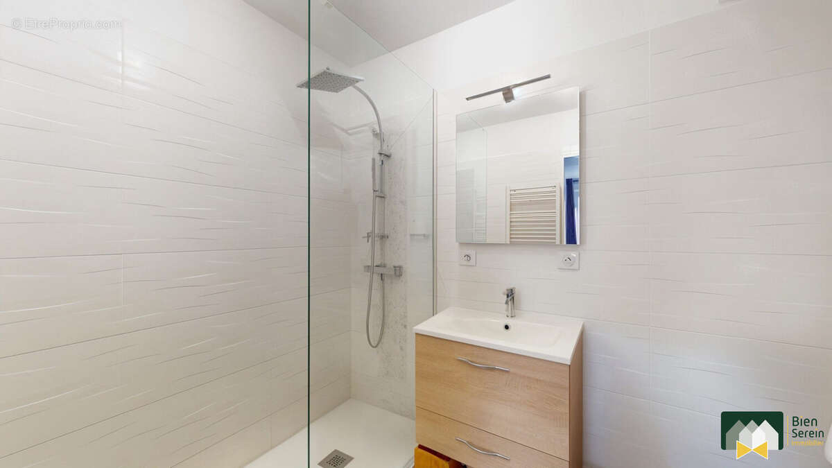 Appartement à LEVES