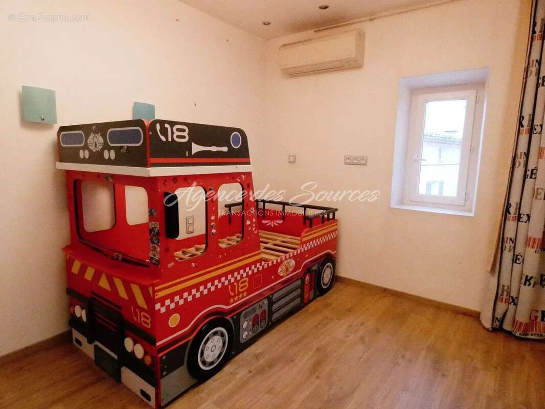 Maison de village + appartement à BRAS - photo 8