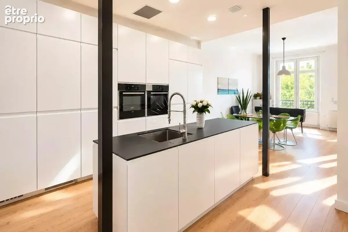 CANNES – Spacieux 3 pièces de 89 m² – Beaux volumes et luminosité - photo 5