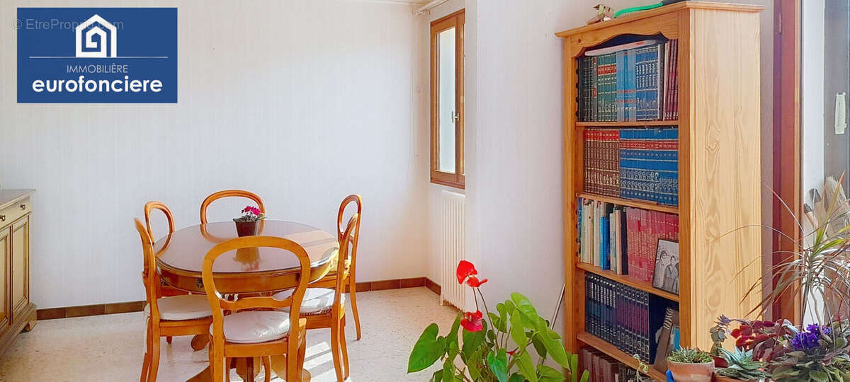 Maison à SAINT-BENOIT-SUR-SEINE