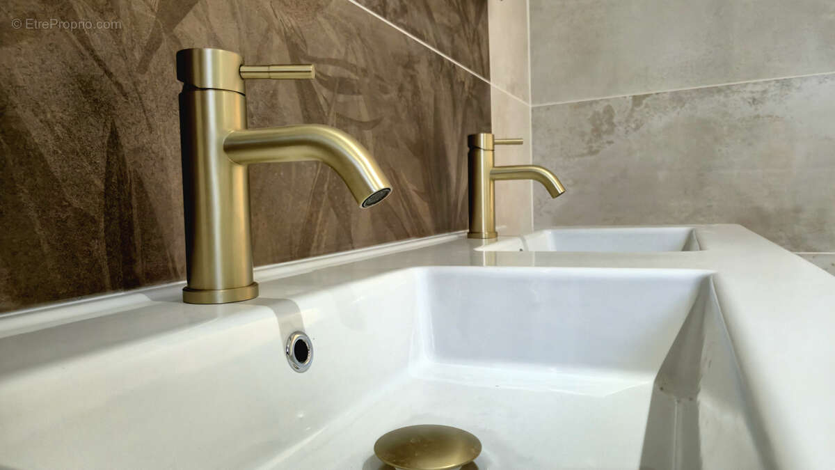 Appartement à ROMANS-SUR-ISERE