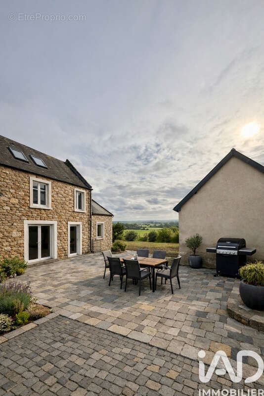 Photo 9 - Maison à LAIZE-LA-VILLE