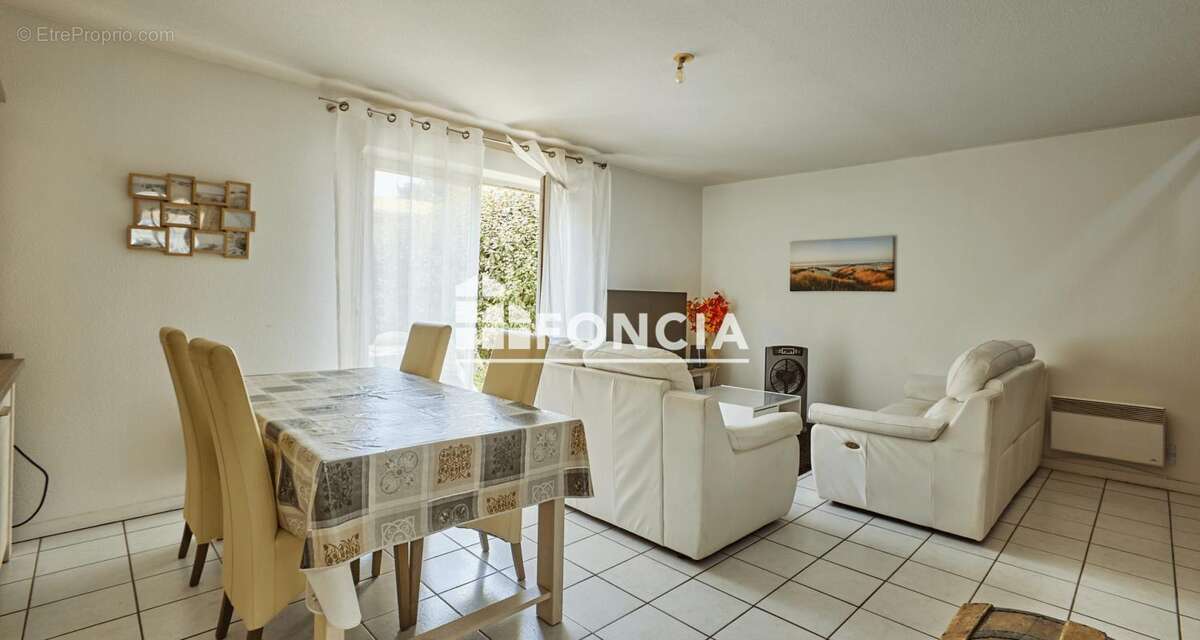 Saint-Savin rare maison avec jardin et garage - photo 2