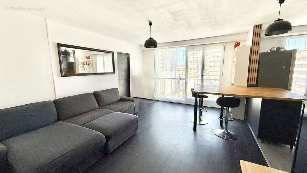 Appartement à SAINT-GRATIEN