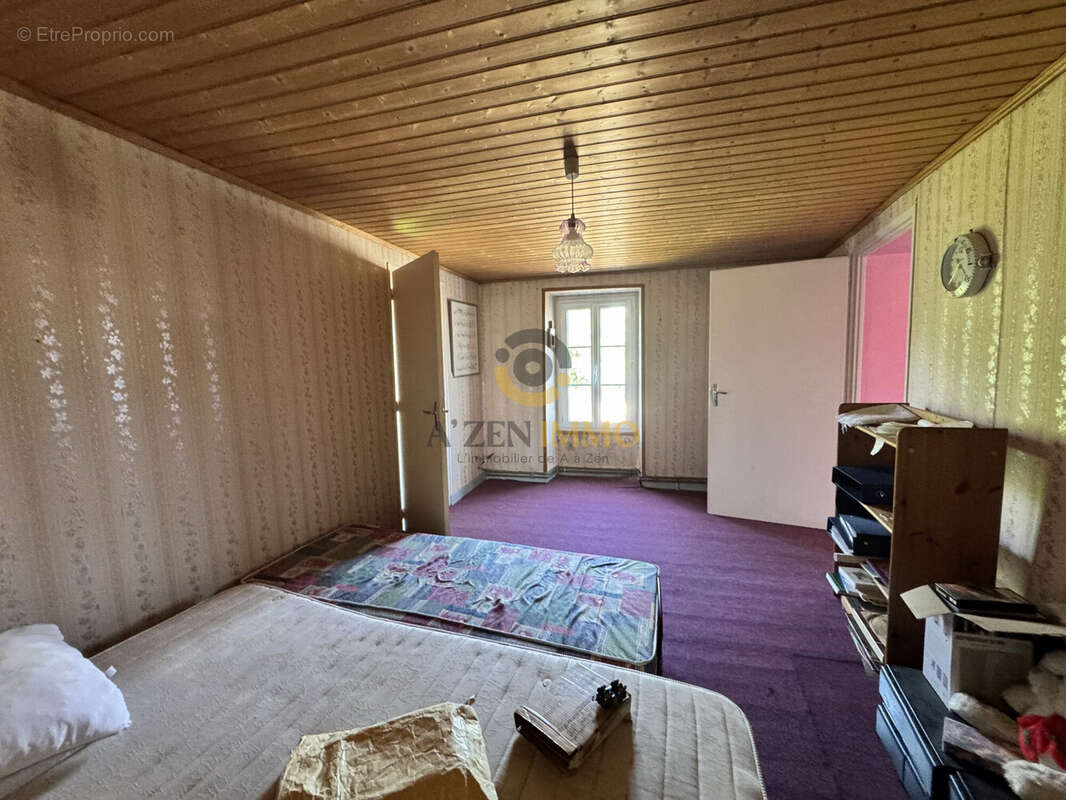 Maison à SECONDIGNY