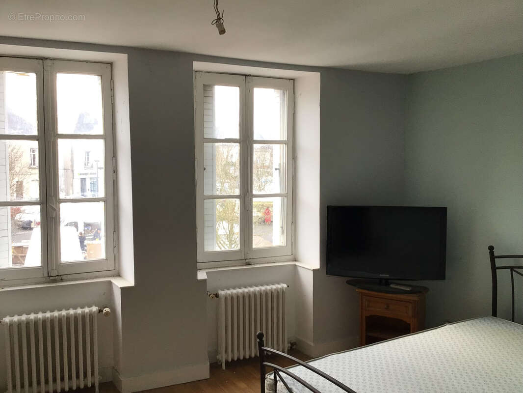 Veigné : immeuble à revenus avec trois logements à acheter - photo 7
