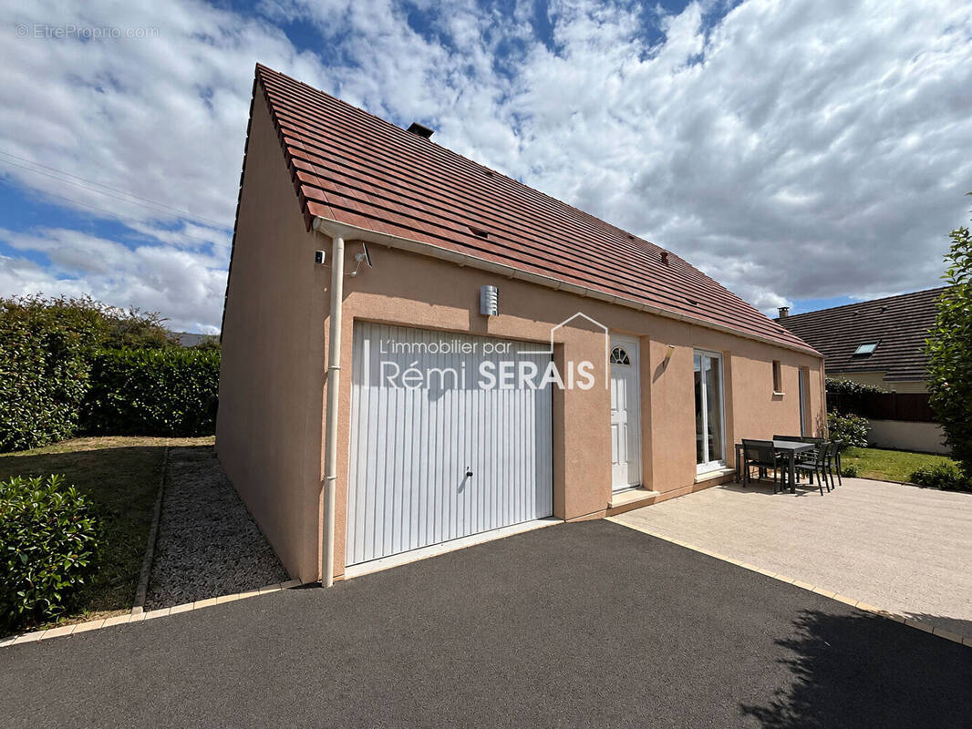 Maison à AUNAY-SUR-ODON