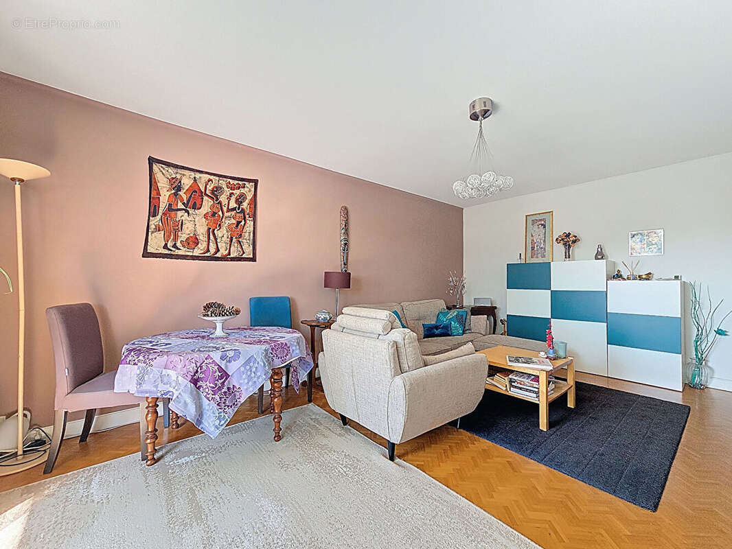 Appartement à BAGNEUX