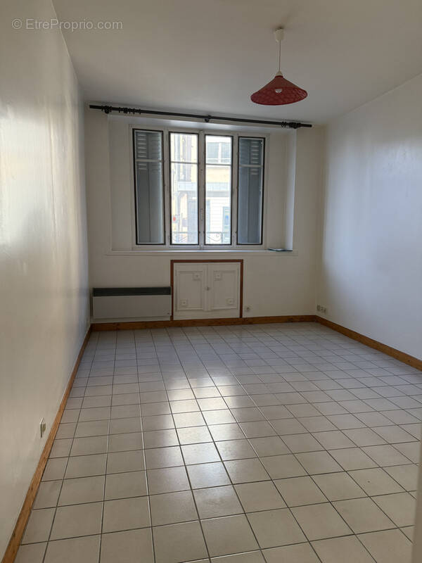 Appartement à MOULINS