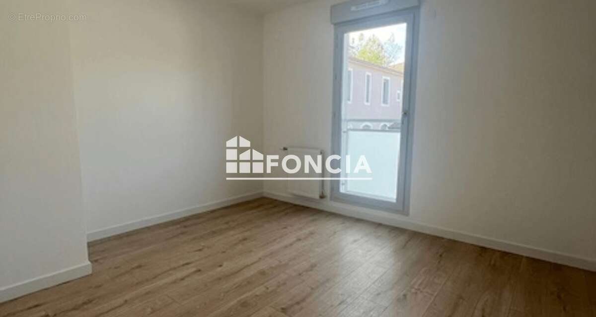 Appartement à RILLIEUX-LA-PAPE