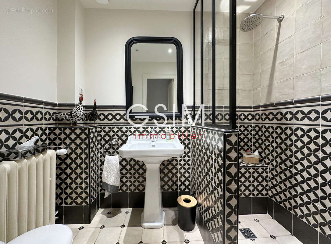 Maison à VILLE-D&#039;AVRAY