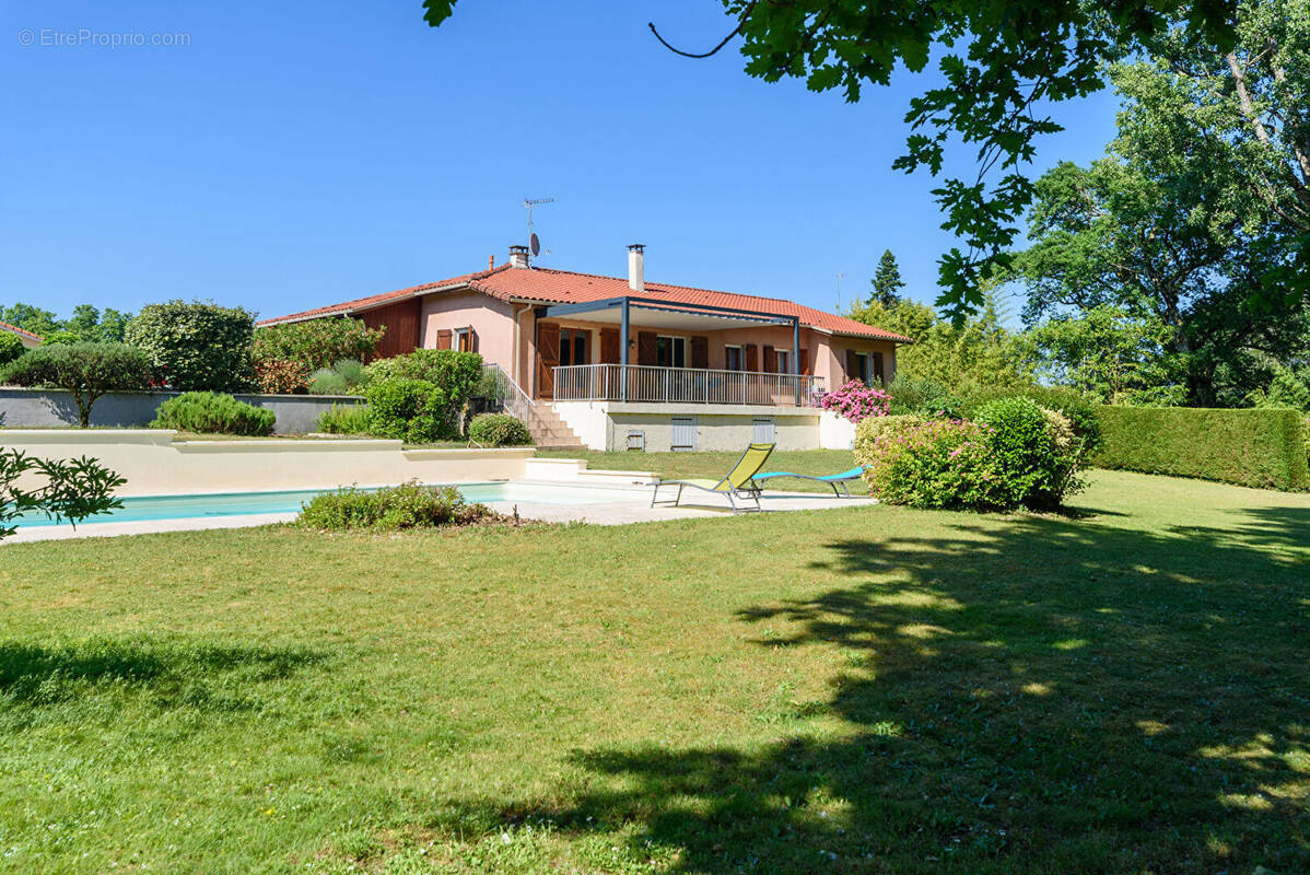 Maison à SARBAZAN