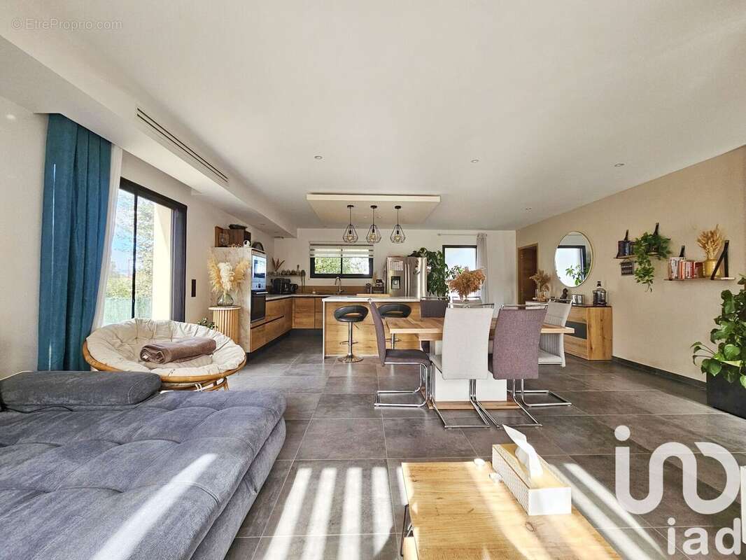 Photo 3 - Maison à CORBERE-LES-CABANES