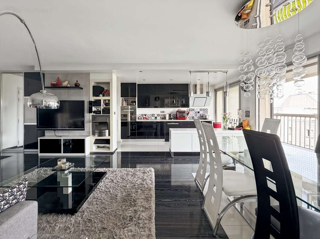 Appartement à CHENNEVIERES-SUR-MARNE