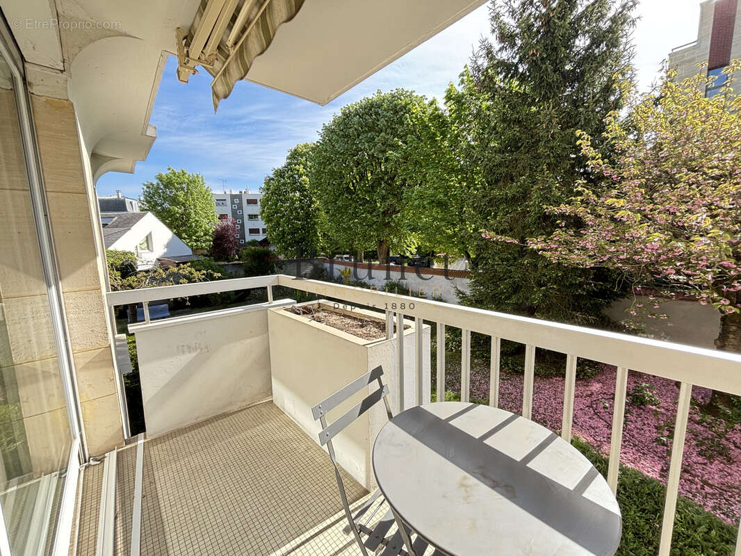Appartement à SAINT-MAUR-DES-FOSSES