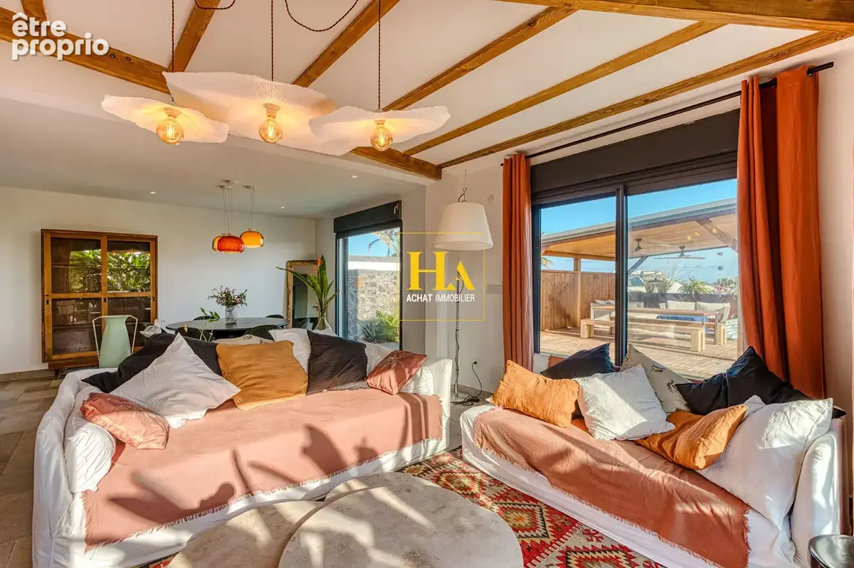 Villa contemporaine 160 m² avec piscine et vue mer ,Terre Sainte, Saint-Pierre - photo 5