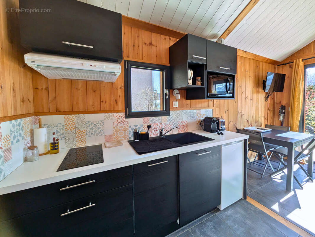 Autre à ASPRES-LES-CORPS