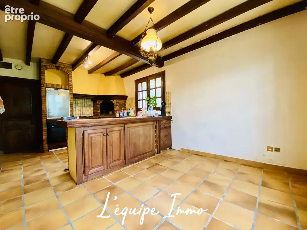 Maison T6 sur 1 hectare de terrain - photo 19