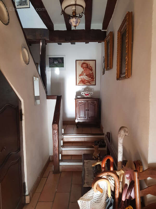 Exclusivité - Demeure d’exception du XVe siècle au cœur de la Provence - Saint Trinit (Vaucluse) - photo 9