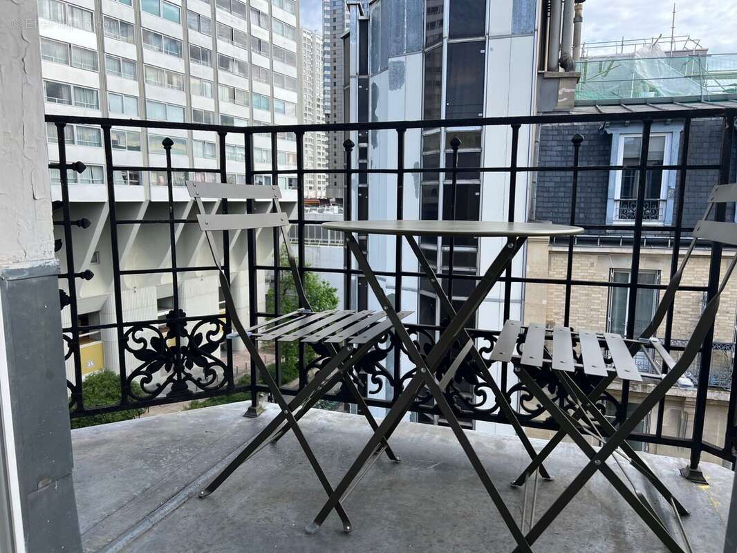 Appartement à PARIS-15E